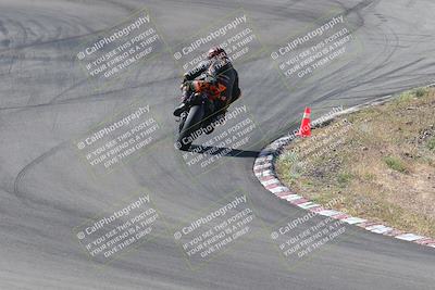 media/Apr-20-2025-AHRMA (Sun) [[393a79c373]]/Race/Group 11 early race/Turn 4b/